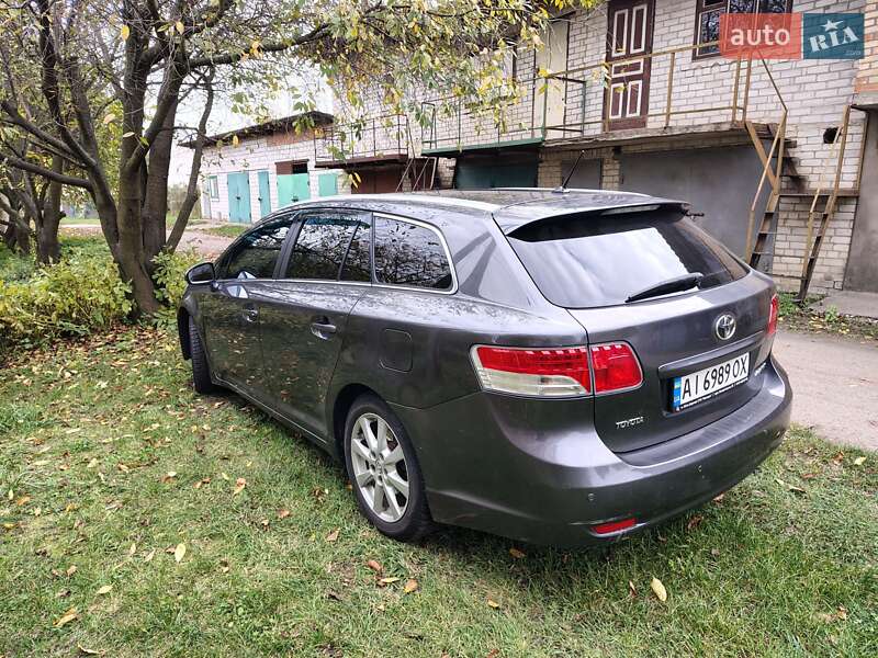 Универсал Toyota Avensis 2009 в Фастове