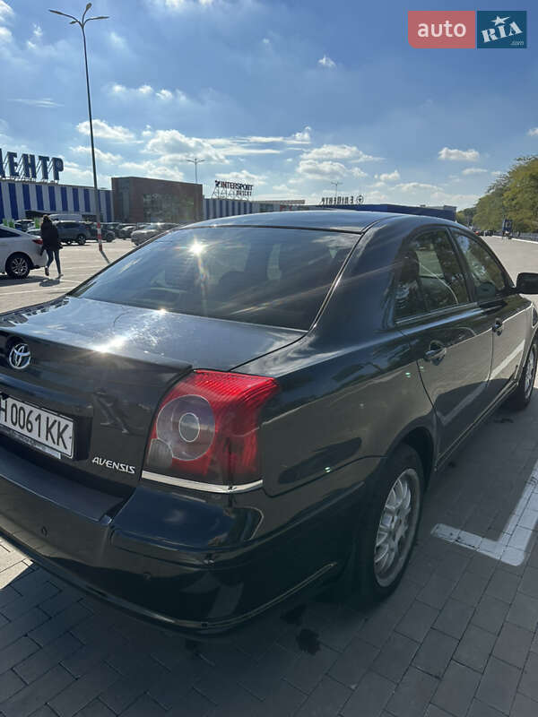 Седан Toyota Avensis 2007 в Одесі