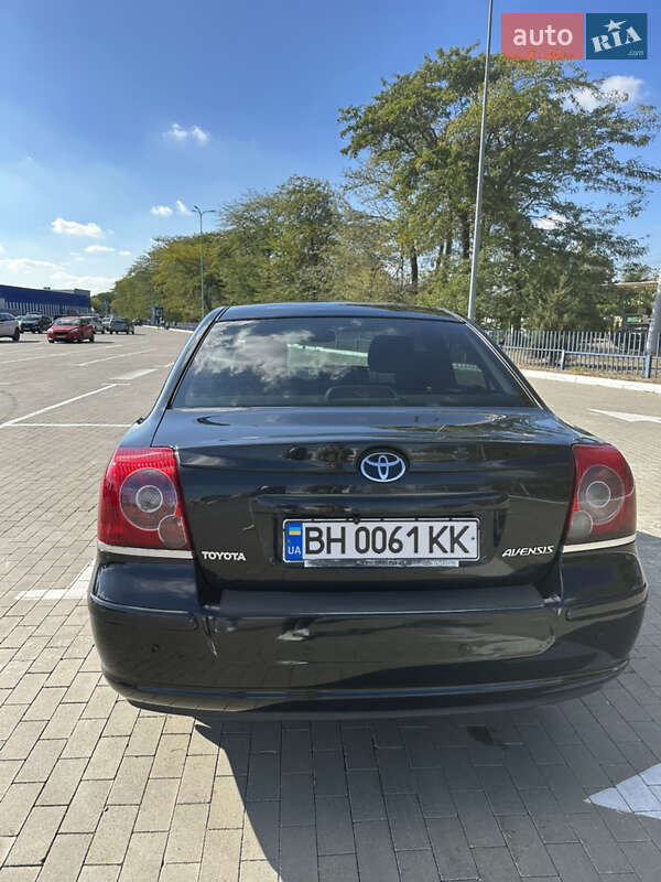 Седан Toyota Avensis 2007 в Одесі