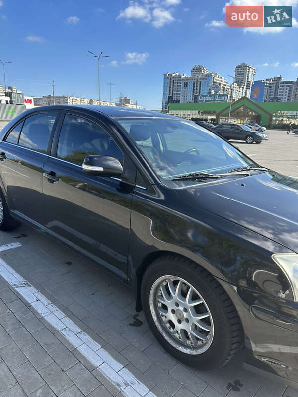Седан Toyota Avensis 2007 в Одесі