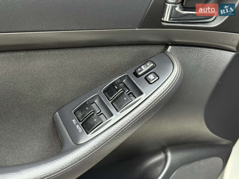 Седан Toyota Avensis 2005 в Днепре фото 35 Седан Toyota Avensis 2005 в Днепре