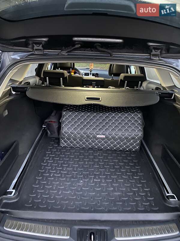 Універсал Toyota Avensis 2011 в Тернополі