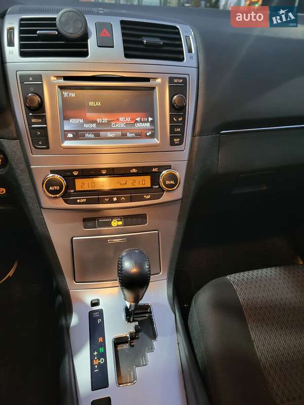 Универсал Toyota Avensis 2015 в Киеве фото 9 Универсал Toyota Avensis 2015 в Киеве