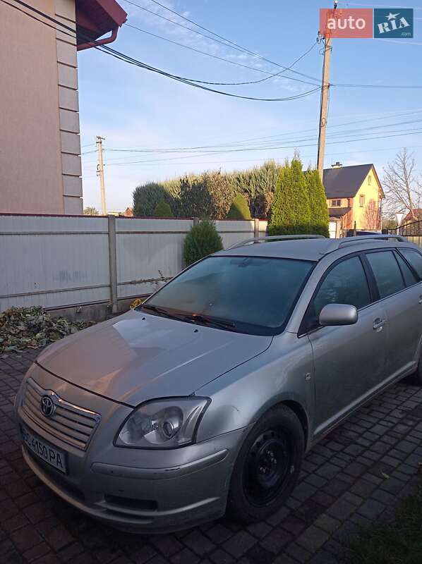 Универсал Toyota Avensis 2003 в Рава-Русской