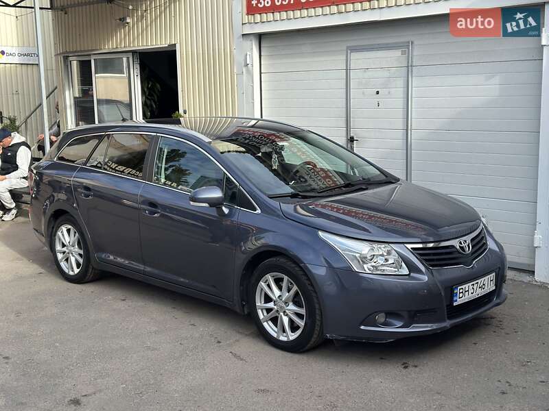 Универсал Toyota Avensis 2010 в Одессе
