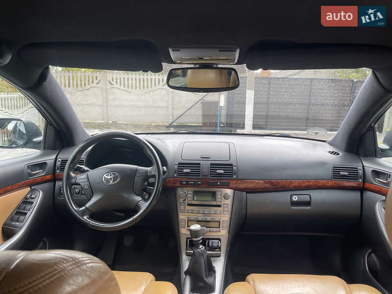 Універсал Toyota Avensis 2007 в Києві