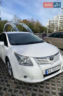Седан Toyota Avensis 2011 в Харькове