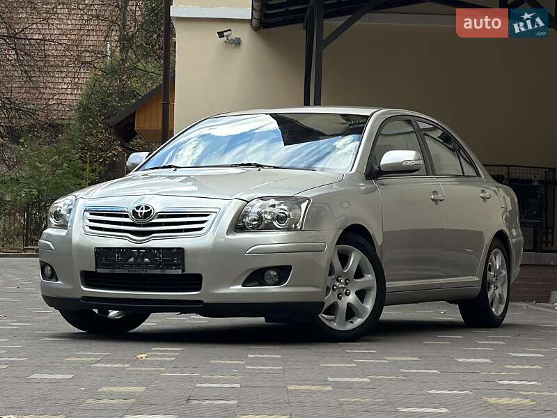 Седан Toyota Avensis 2007 в Дрогобичі