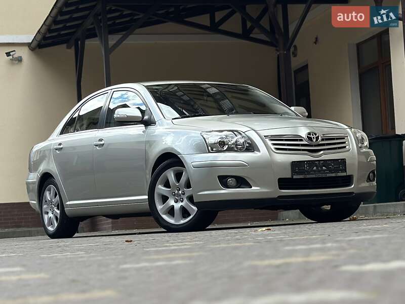 Седан Toyota Avensis 2007 в Дрогобичі