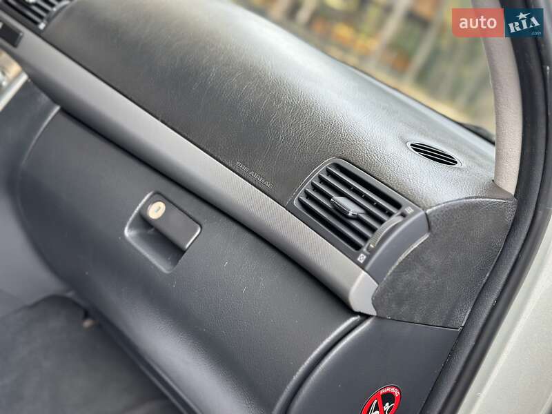 Седан Toyota Avensis 2007 в Дрогобичі