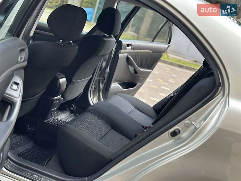Седан Toyota Avensis 2007 в Дрогобичі