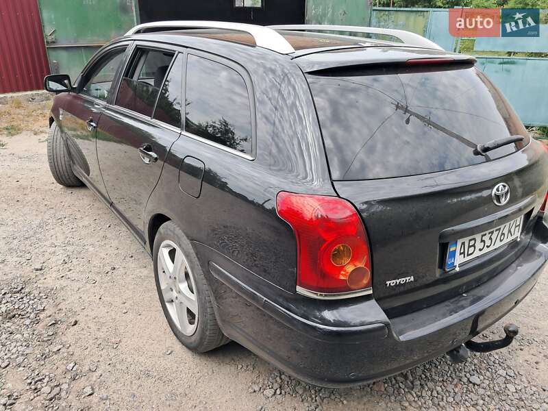 Универсал Toyota Avensis 2006 в Виннице