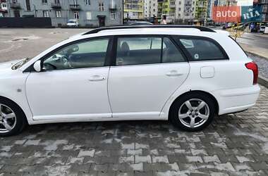 Универсал Toyota Avensis 2003 в  фото 13 Универсал Toyota Avensis 2003 в