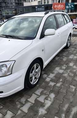 Универсал Toyota Avensis 2003 в  фото 17 Универсал Toyota Avensis 2003 в