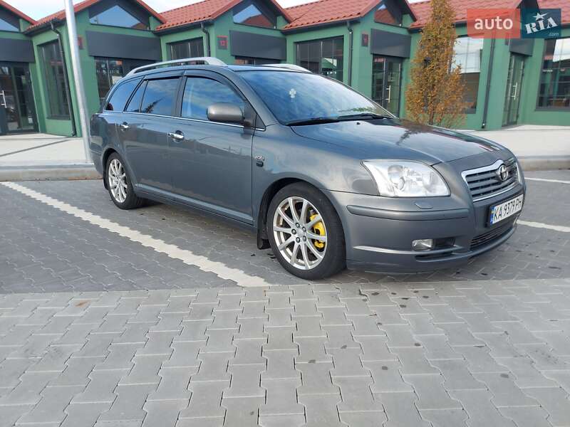 Toyota Avensis 2004