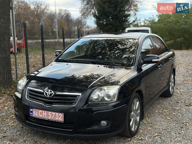 Лифтбек Toyota Avensis 2007 в Виннице