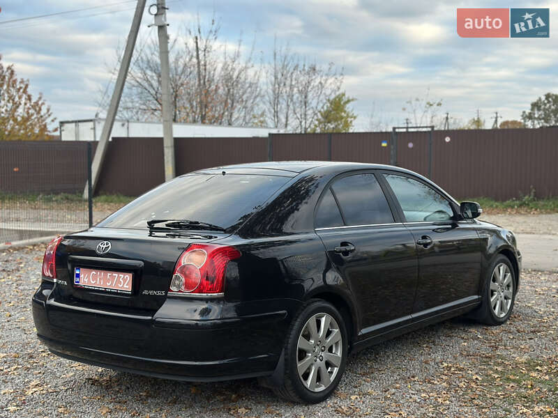 Лифтбек Toyota Avensis 2007 в Виннице