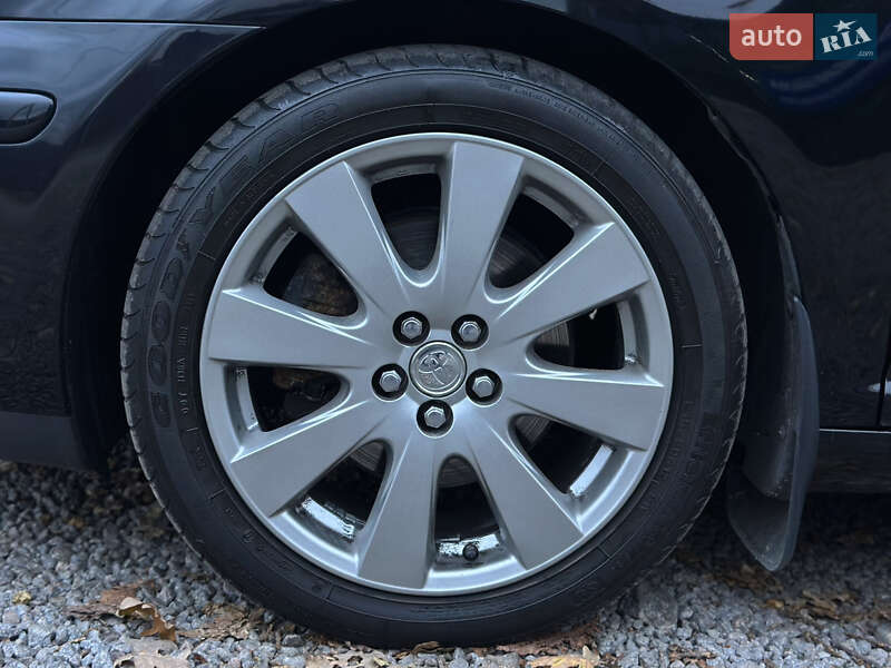 Лифтбек Toyota Avensis 2007 в Виннице