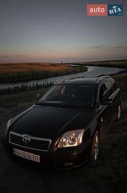 Універсал Toyota Avensis 2005 в Одесі