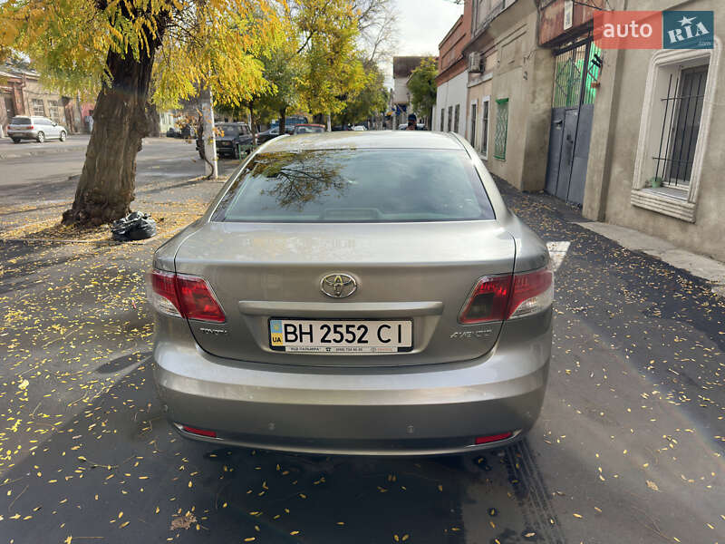 Седан Toyota Avensis 2008 в Одессе