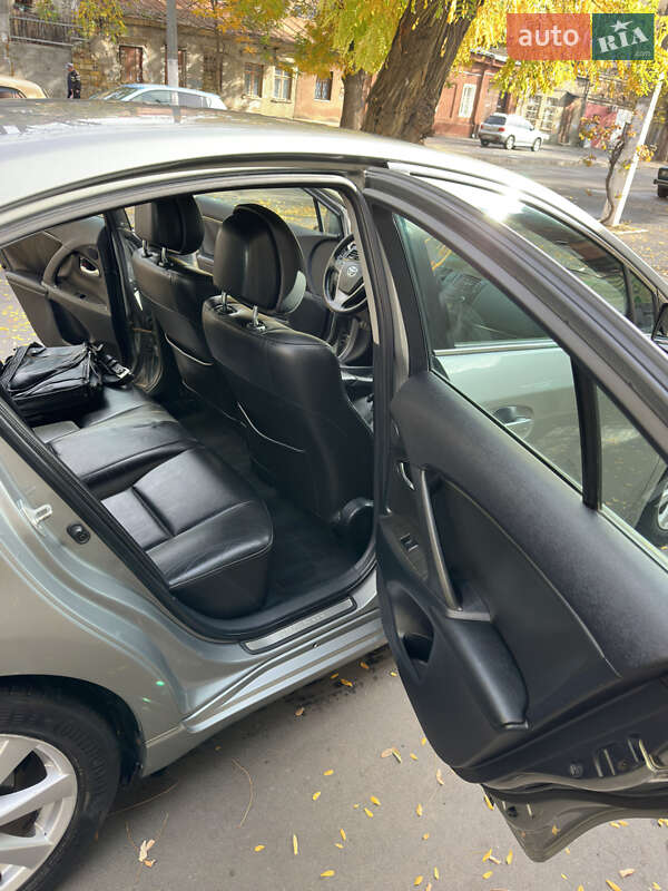 Седан Toyota Avensis 2008 в Одессе