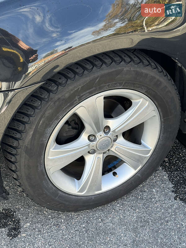 Седан Toyota Avensis 2007 в Запорожье