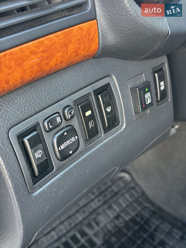 Седан Toyota Avensis 2007 в Запорожье