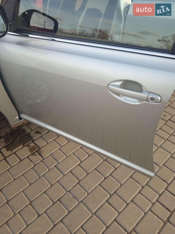 Універсал Toyota Avensis 2006 в Кам'янці-Бузькій