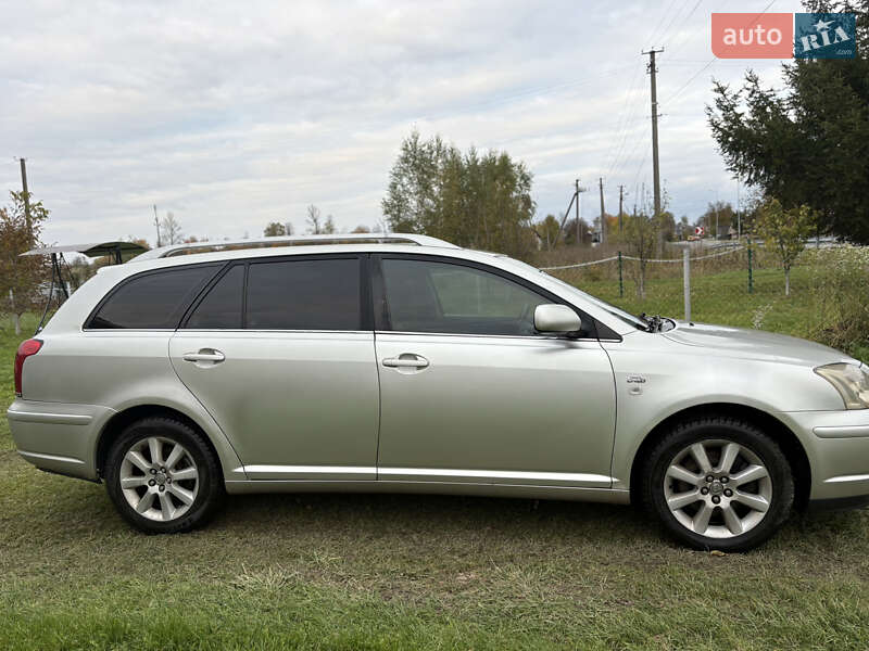 Универсал Toyota Avensis 2005 в Хырове фото Универсал Toyota Avensis 2005 в Хырове