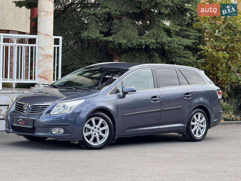 Универсал Toyota Avensis 2009 в Тернополе