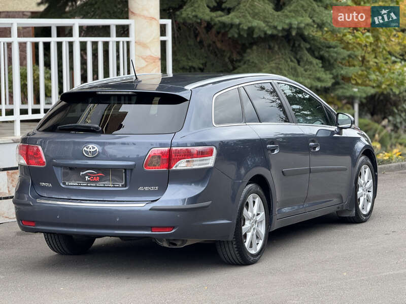 Универсал Toyota Avensis 2009 в Тернополе
