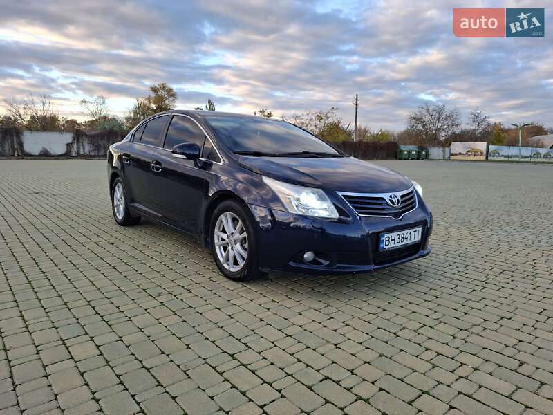 Седан Toyota Avensis 2010 в Одесі