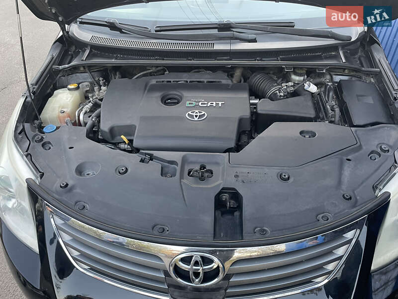 Універсал Toyota Avensis 2009 в Гореничах