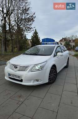 Универсал Toyota Avensis 2011 в Львове
