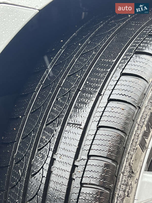 Универсал Toyota Avensis 2009 в Одессе