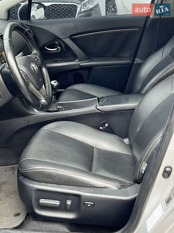 Универсал Toyota Avensis 2009 в Одессе