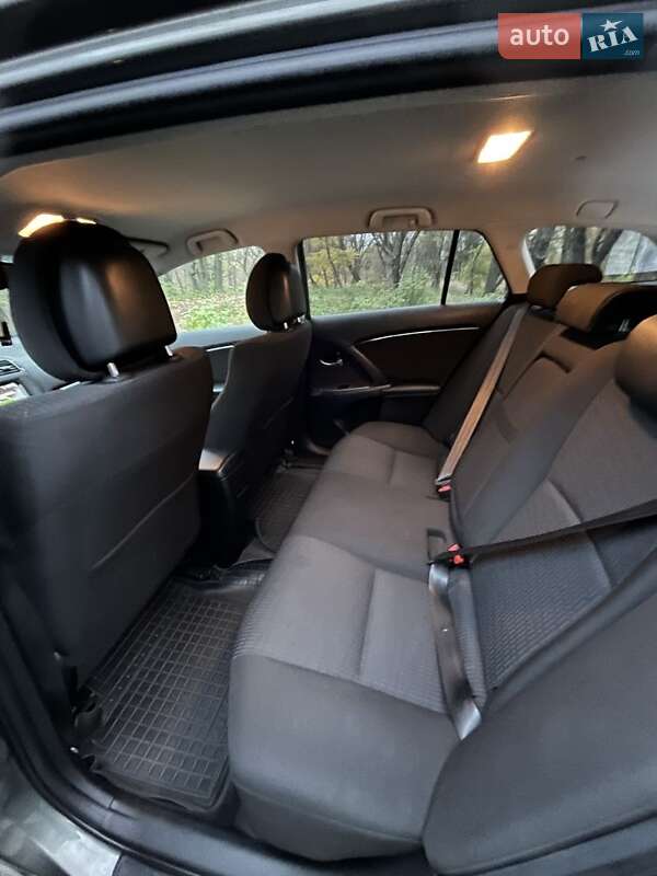Універсал Toyota Avensis 2009 в Луцьку фото 11 Універсал Toyota Avensis 2009 в Луцьку