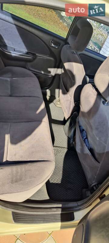 Седан Toyota Avensis 2002 в Черноморске фото 12 Седан Toyota Avensis 2002 в Черноморске