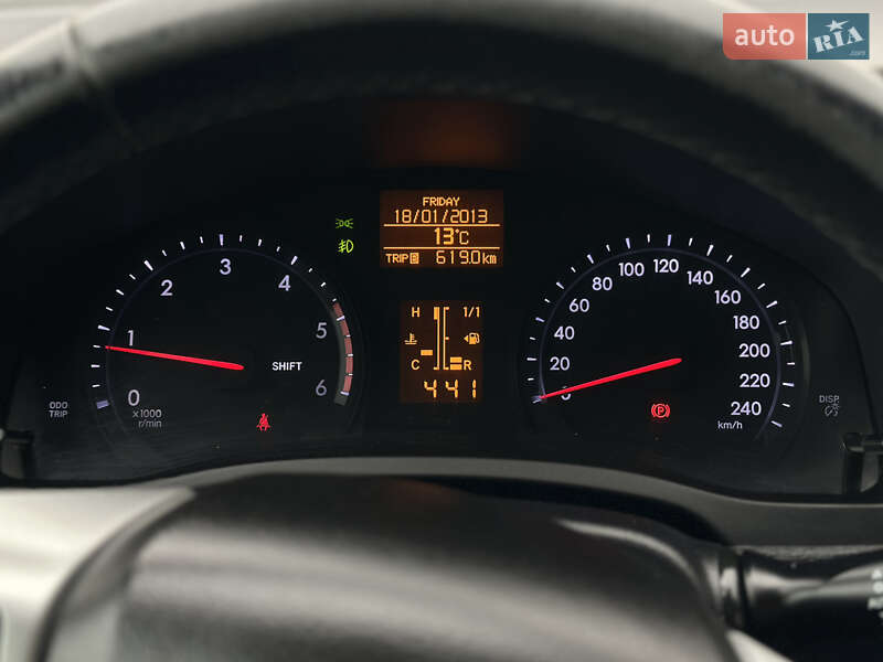 Универсал Toyota Avensis 2013 в Шептицькому