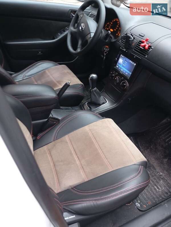 Универсал Toyota Avensis 2006 в Виннице фото 5 Универсал Toyota Avensis 2006 в Виннице