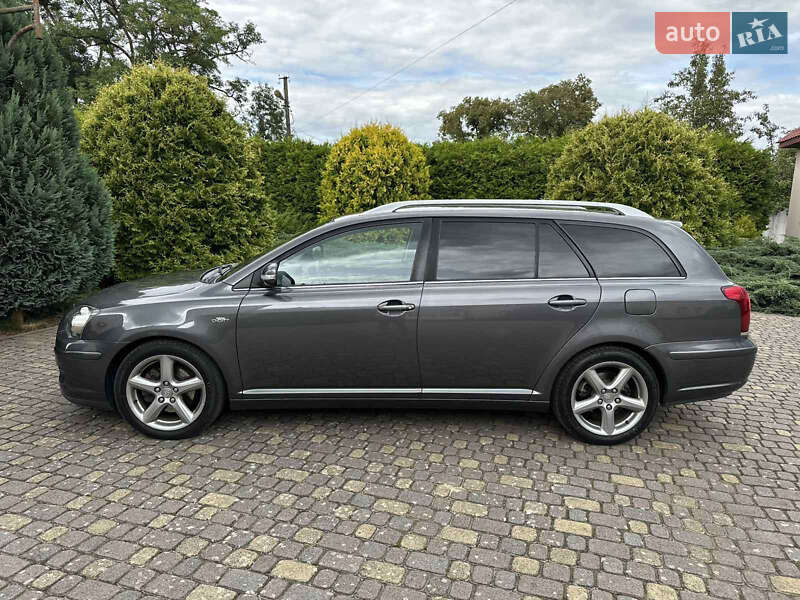 Универсал Toyota Avensis 2008 в Львове