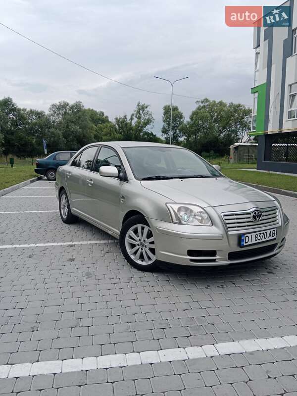 Toyota Avensis 2003
