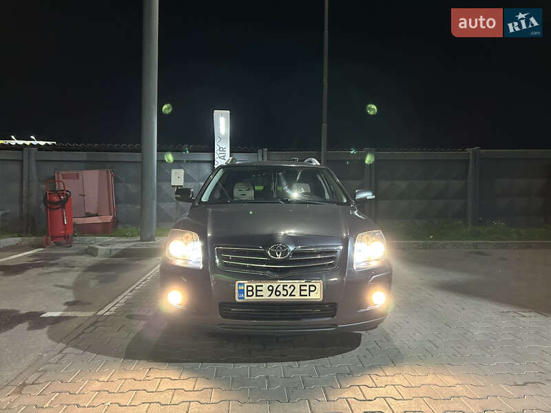 Универсал Toyota Avensis 2008 в Одессе