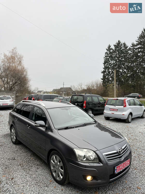 Универсал Toyota Avensis 2007 в Луцке