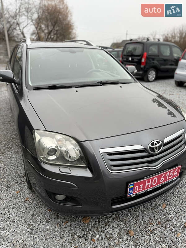 Универсал Toyota Avensis 2007 в Луцке