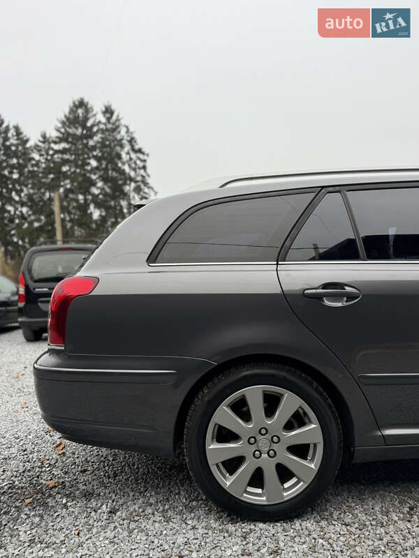 Универсал Toyota Avensis 2007 в Луцке