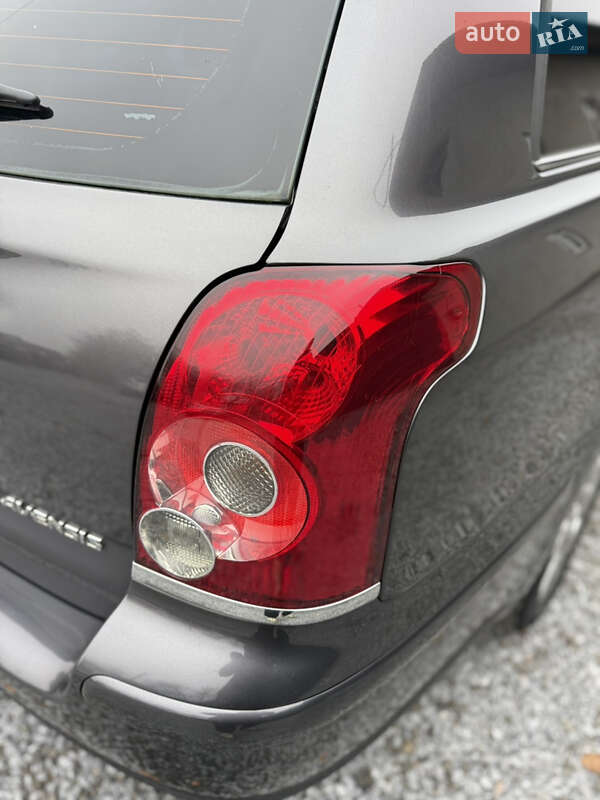 Универсал Toyota Avensis 2007 в Луцке