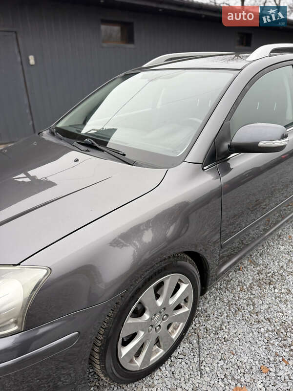 Универсал Toyota Avensis 2007 в Луцке