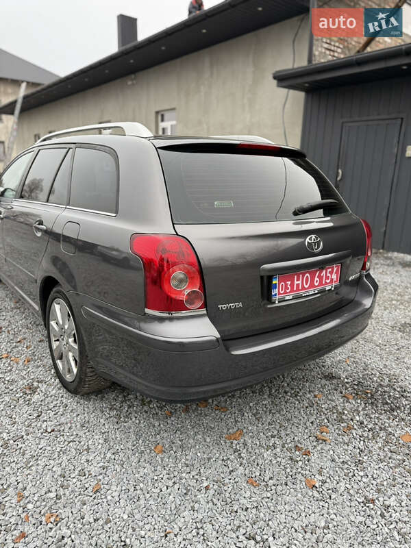 Универсал Toyota Avensis 2007 в Луцке