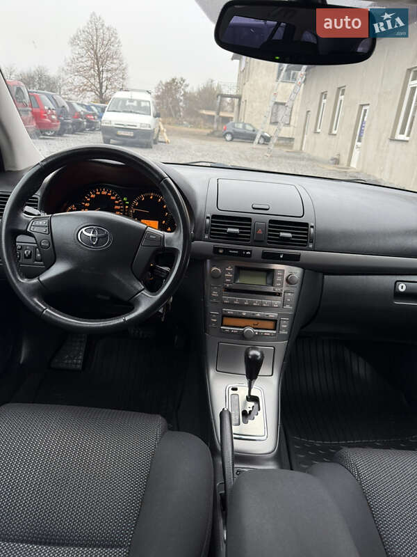 Универсал Toyota Avensis 2007 в Луцке
